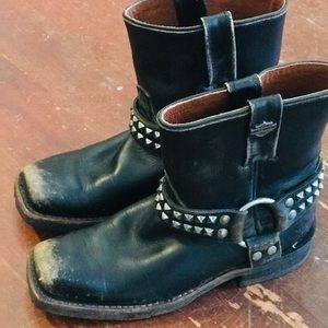 COPY - Harley-Davidson distressed Katrina’s size 6
